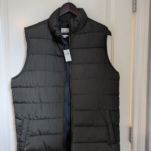 Women's Black Puffer Vest